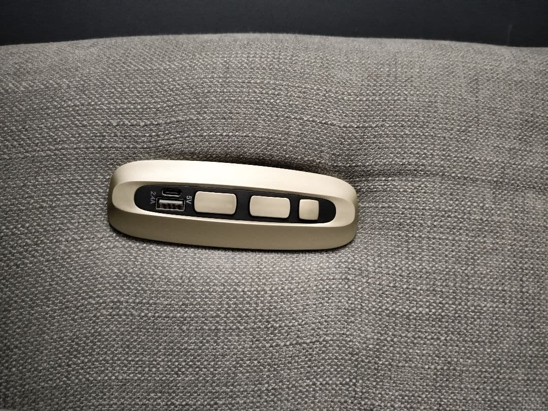 3人掛け電動布張りリクライニングソファ　ニトリ　ライトグレー　美品