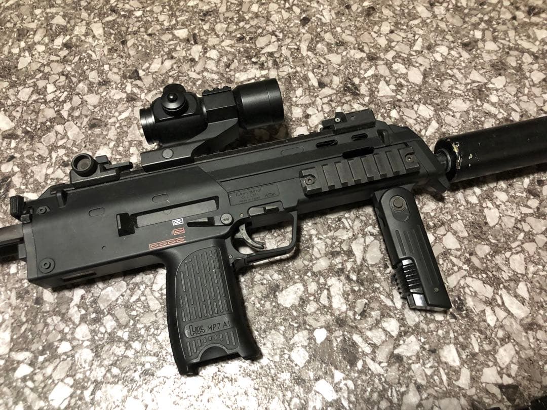 東京マルイ　MP7電動ガン　予備フレーム付き
