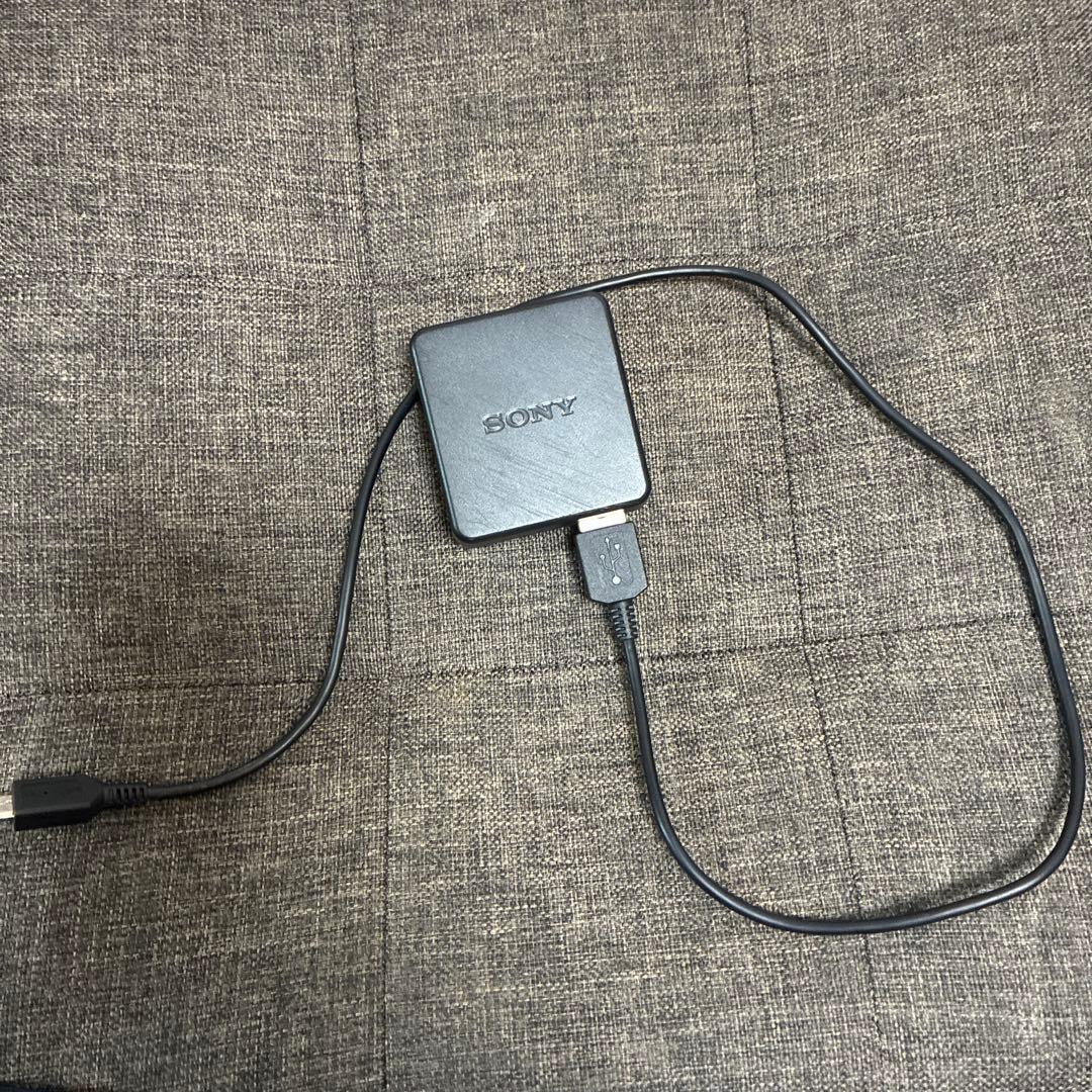 ミ*ギ様 デジタル一眼カメラSONY α6000 ダブルズームレンズセットシャッ