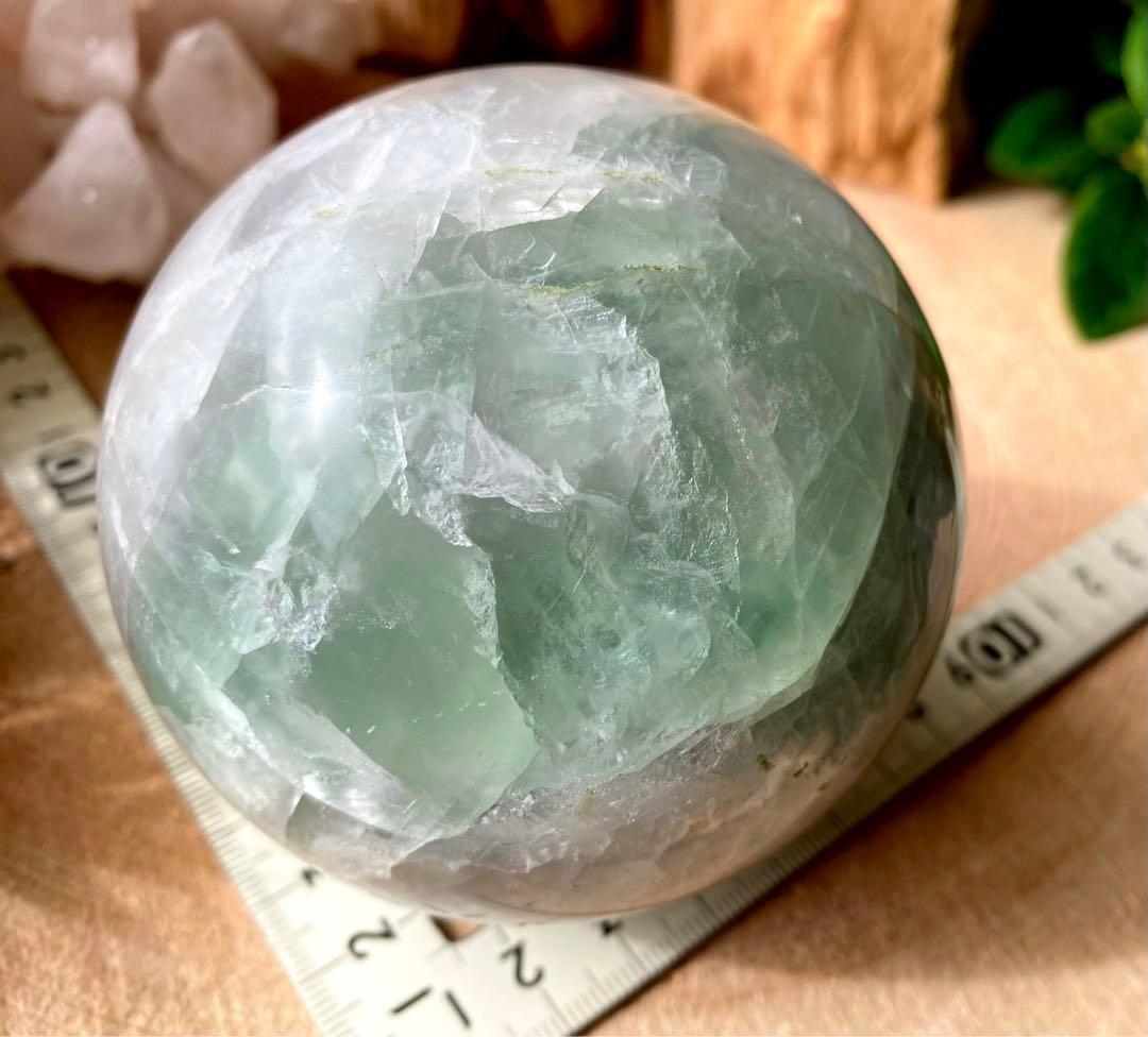特価　大玉✪ 81mm グリーンフローライトスフィア　虹入　蛍石　丸玉　天然石