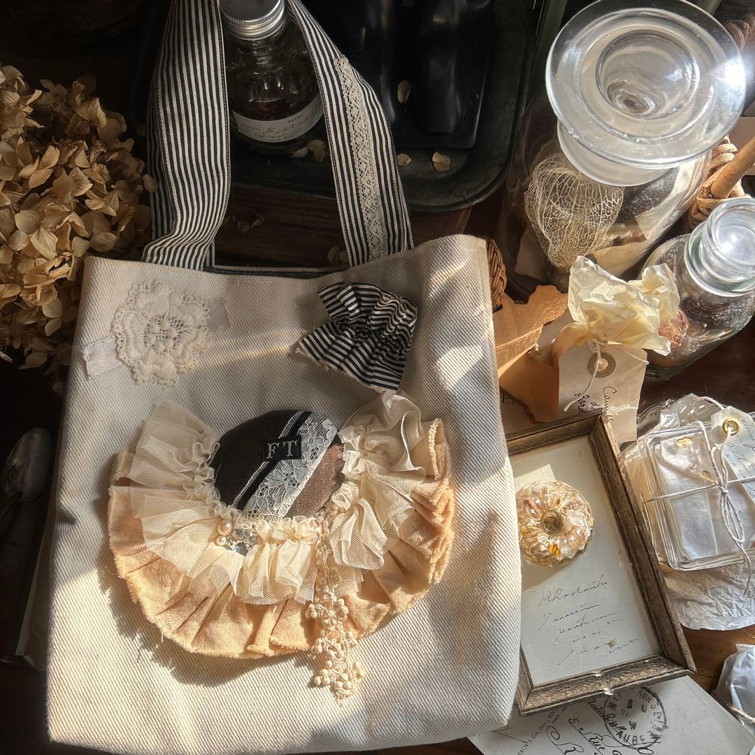 アンティーク風 チュールレース お花刺繍アップリケ フリルコラージュ ミニバッグ