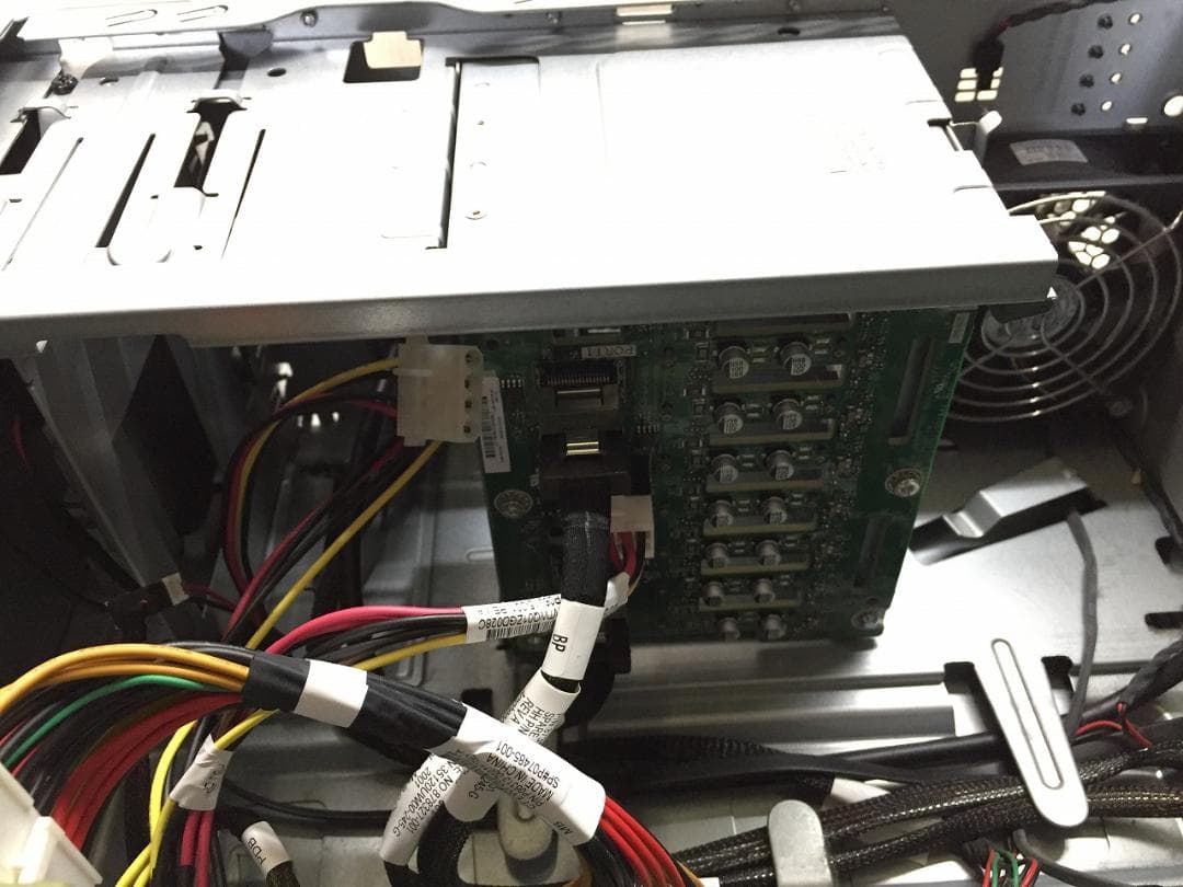 HPE ProLiant ML30 Gen10 サーバー