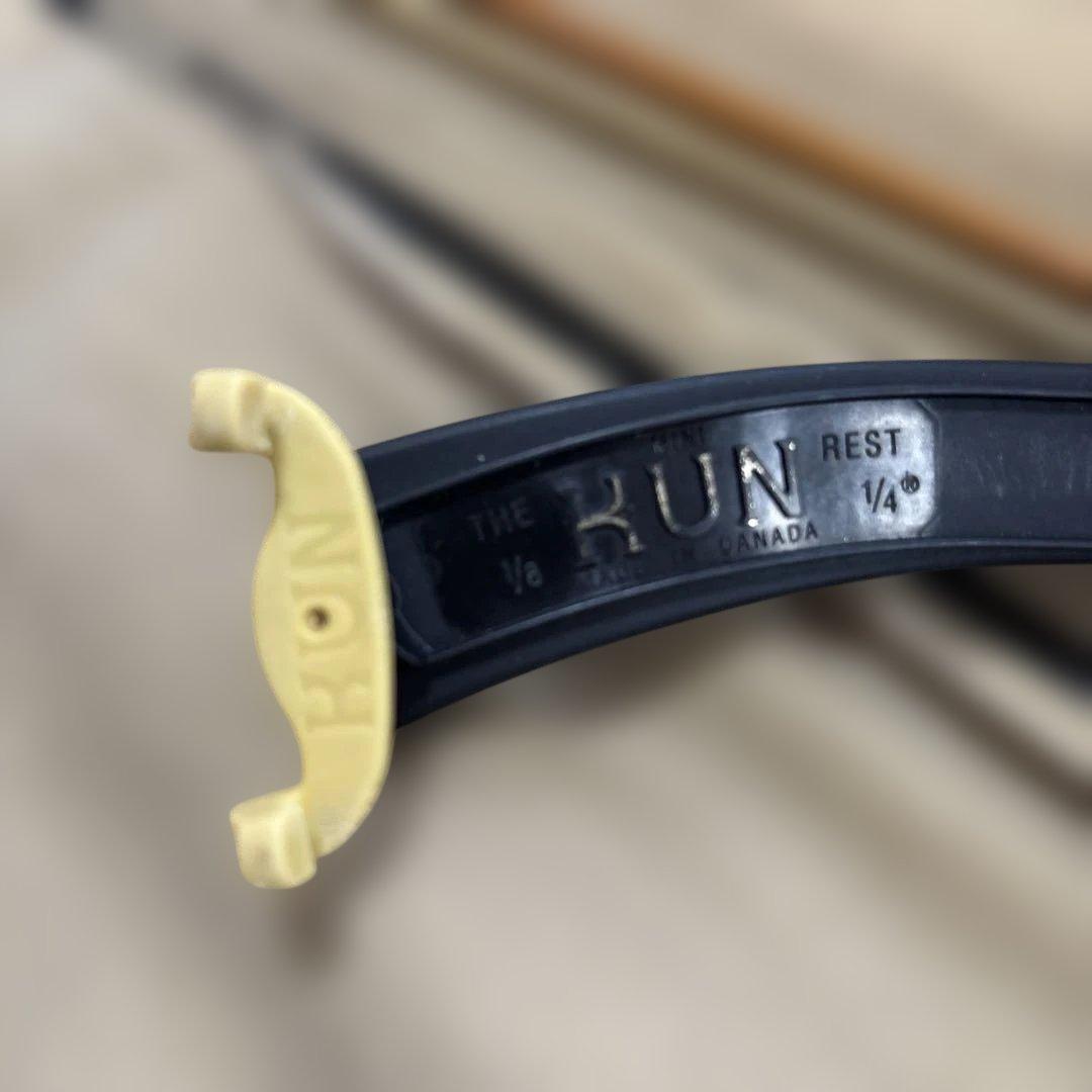 Suzuki バイオリン 1/4 肩当て付き