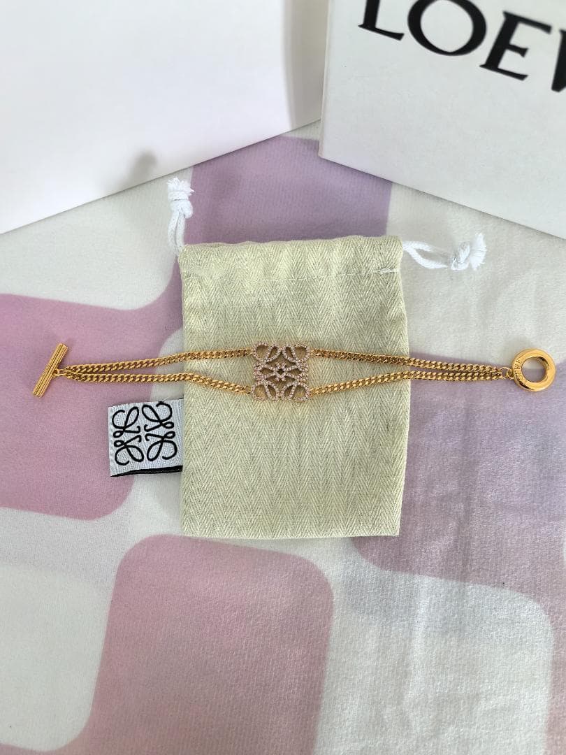 ゴールドダイヤモンドブレスレット 上品雰囲気 高級感 ロゴ入り 美品