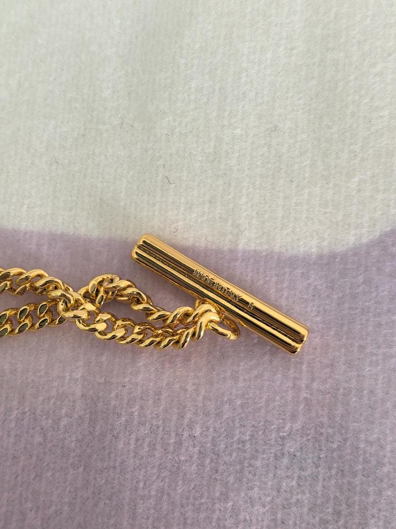 ゴールドダイヤモンドブレスレット 上品雰囲気 高級感 ロゴ入り 美品