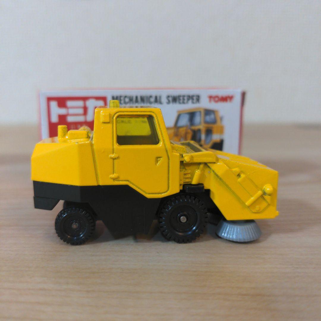 トミカ 113 道路清掃車 日本製