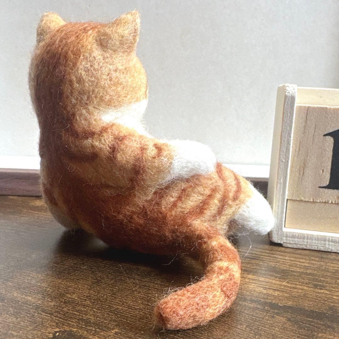 羊毛フェルト 猫 茶白猫雑貨 ぬいぐるみ マスコット