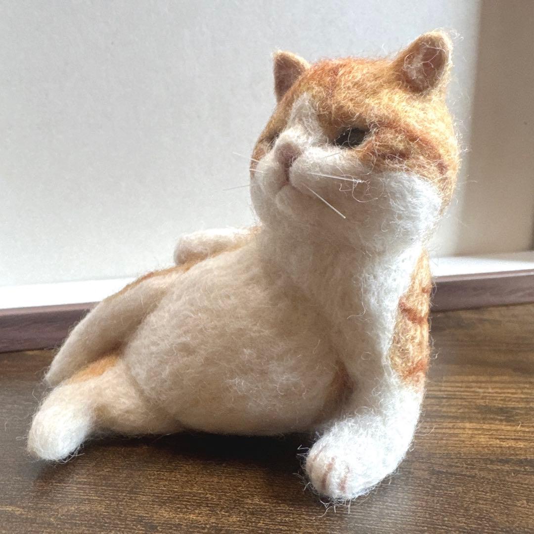 羊毛フェルト 猫 茶白猫雑貨 ぬいぐるみ マスコット