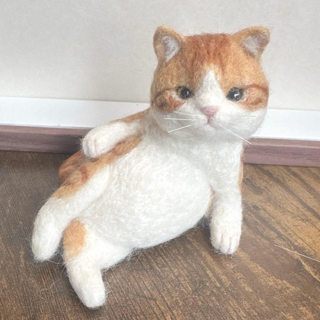羊毛フェルト 猫 茶白猫雑貨 ぬいぐるみ マスコット