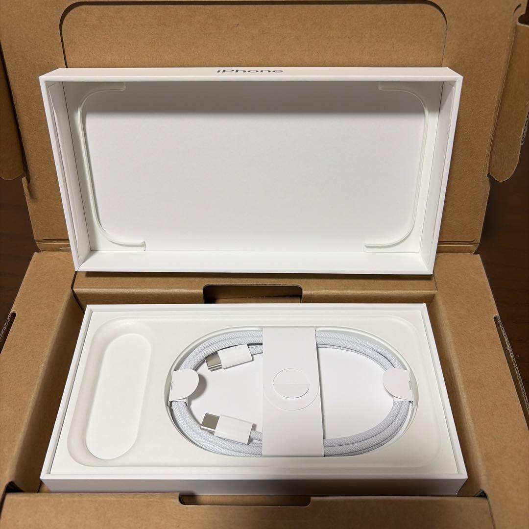 ひ*た様 iPhoneAir256GBスカイブルー