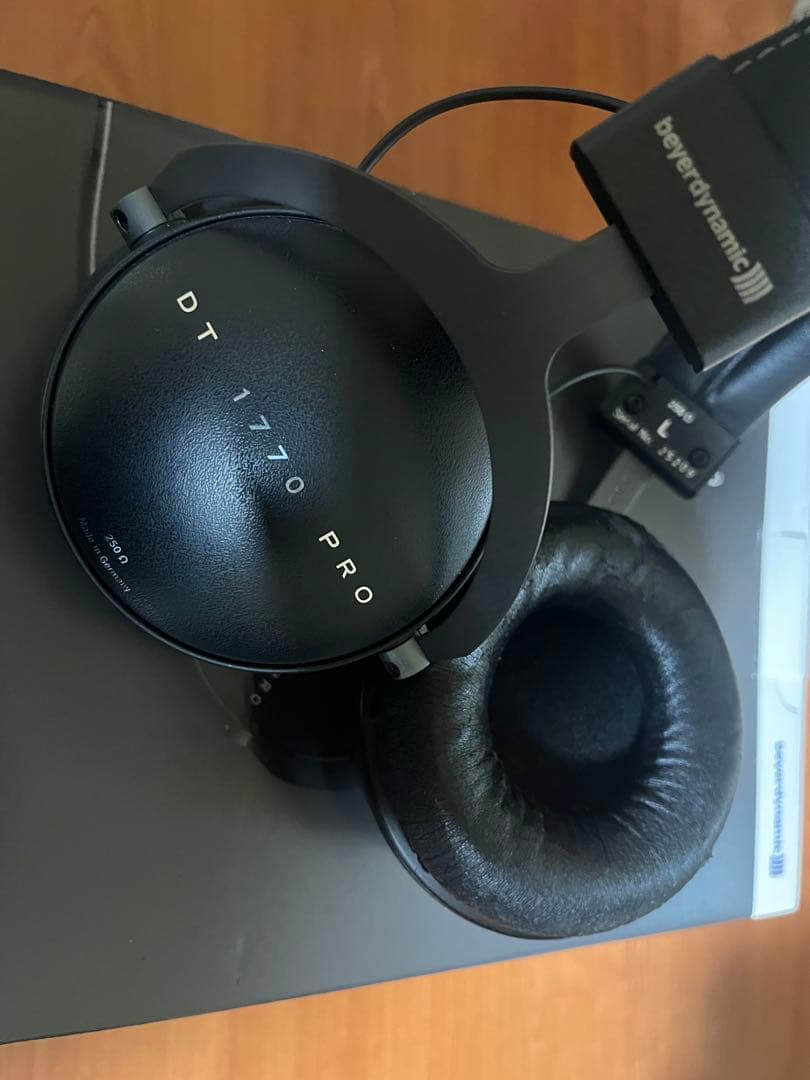 ヘッドホン Beyerdynamic DT 1770 PRO