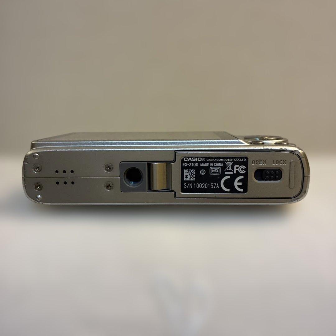 CASIO カシオ EXILIM コンパクトデジタルカメラ　【中古】