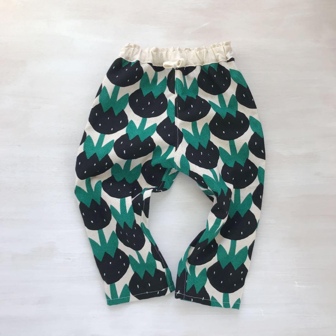 【100】チューリップ　サルエルパンツ　ハンドメイド　ズボン