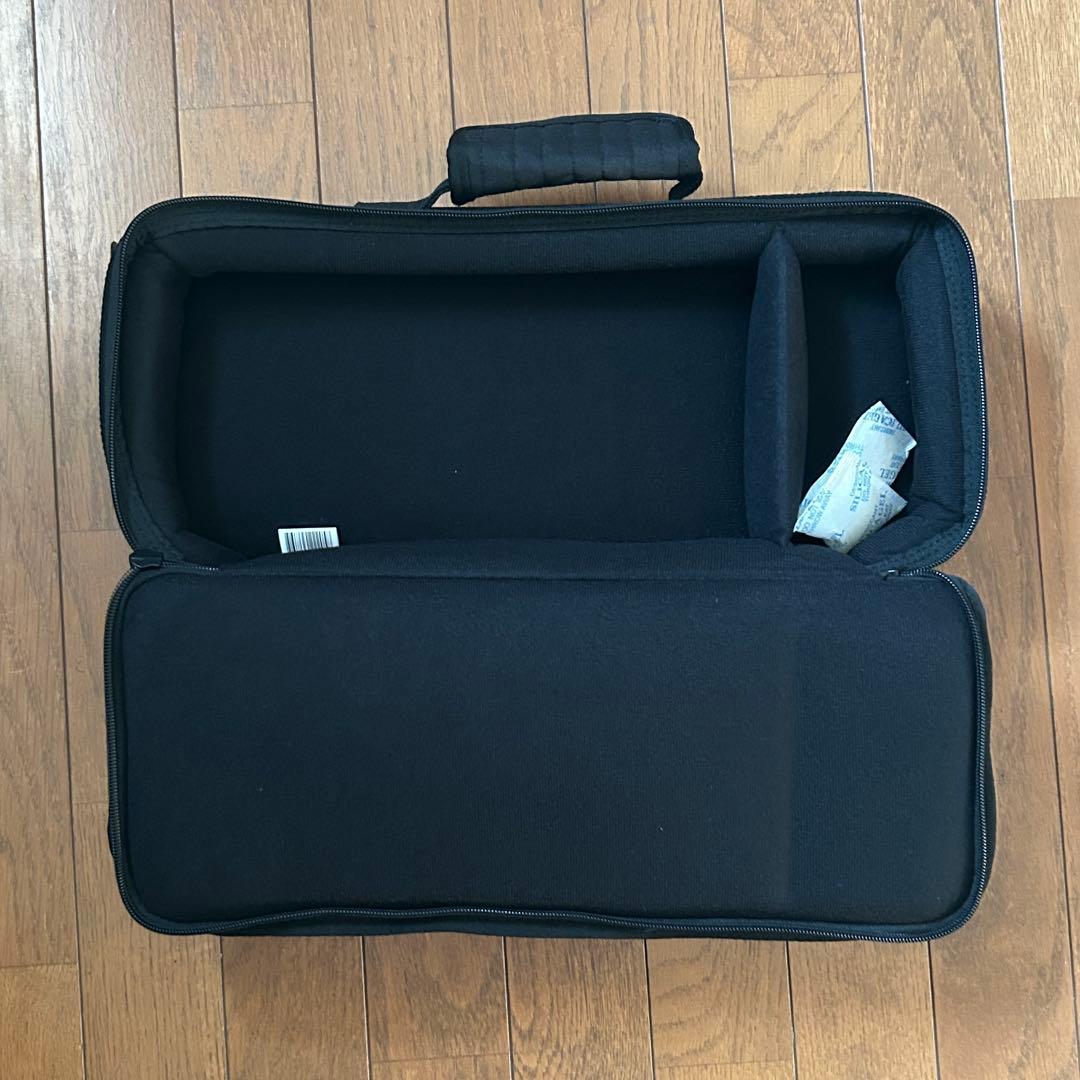 BOSS GT-1 マルチエフェクター（箱・持ち運びケース・AUXケーブル付き）