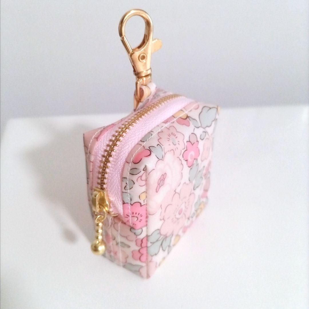 リバティ　GPSケース　撥水ラミネート スクエアポーチ　ハンドメイド