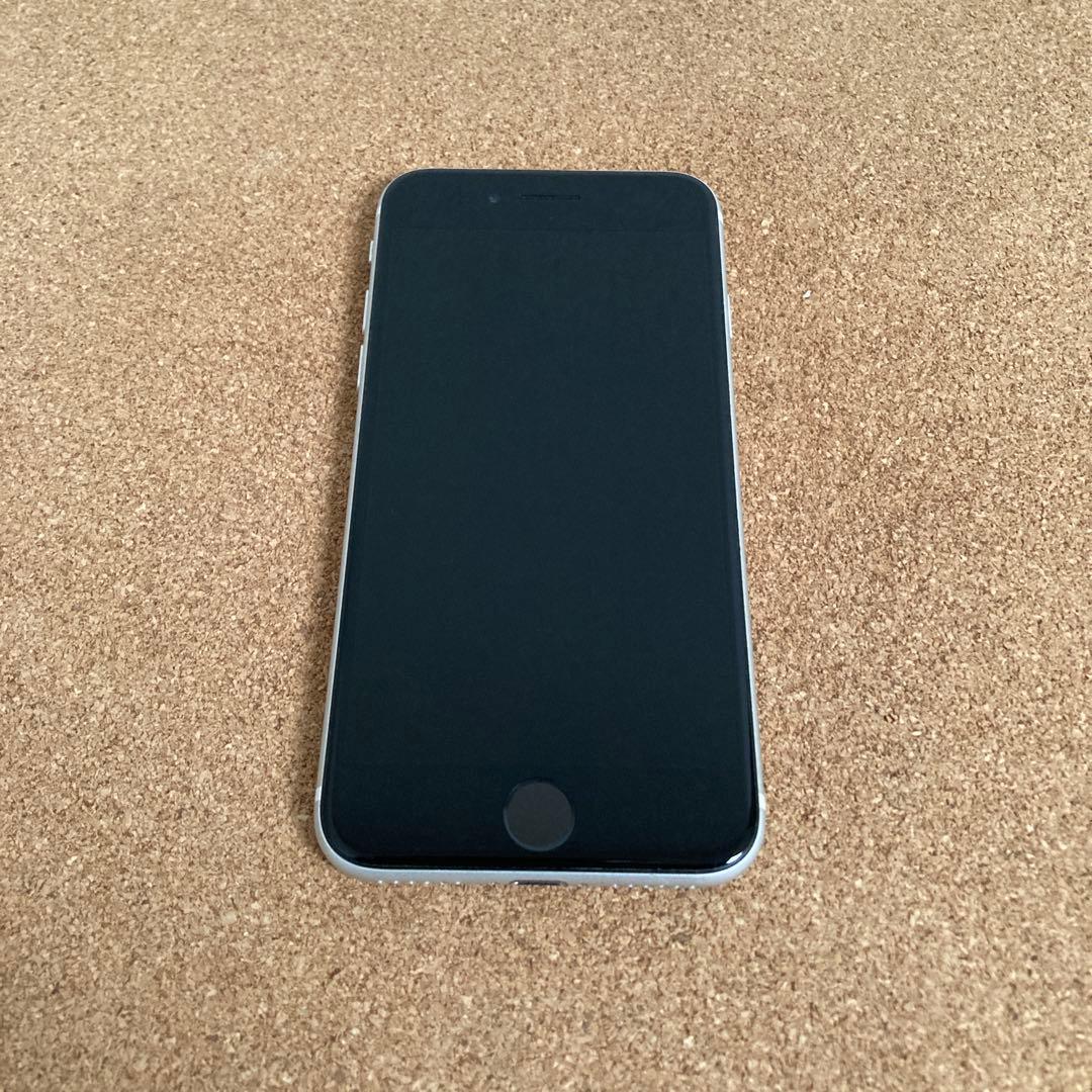 961【早い者勝ち】iPhoneSE2 第2世代 64GB SIMフリー☆