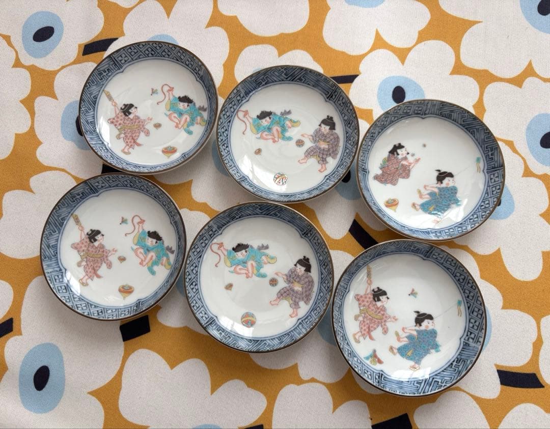 SALE✩.*˚ 九谷焼 清山 わらべ絵 小皿 6点セット