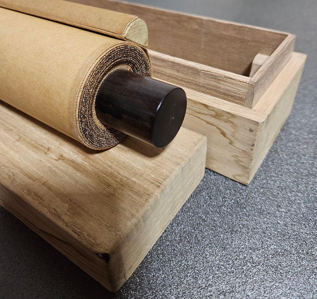 日本画家筆　絹本金彩彩色肉筆『山水図』掛け軸　掛軸　掛け物　インテリア　オブジェ