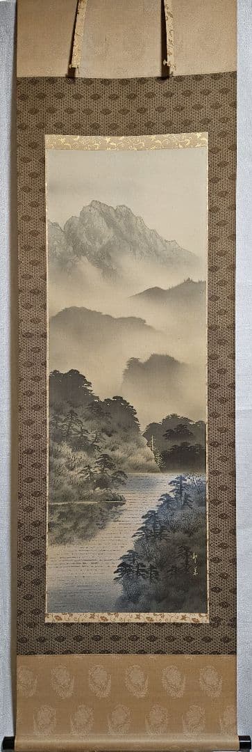 日本画家筆　絹本金彩彩色肉筆『山水図』掛け軸　掛軸　掛け物　インテリア　オブジェ