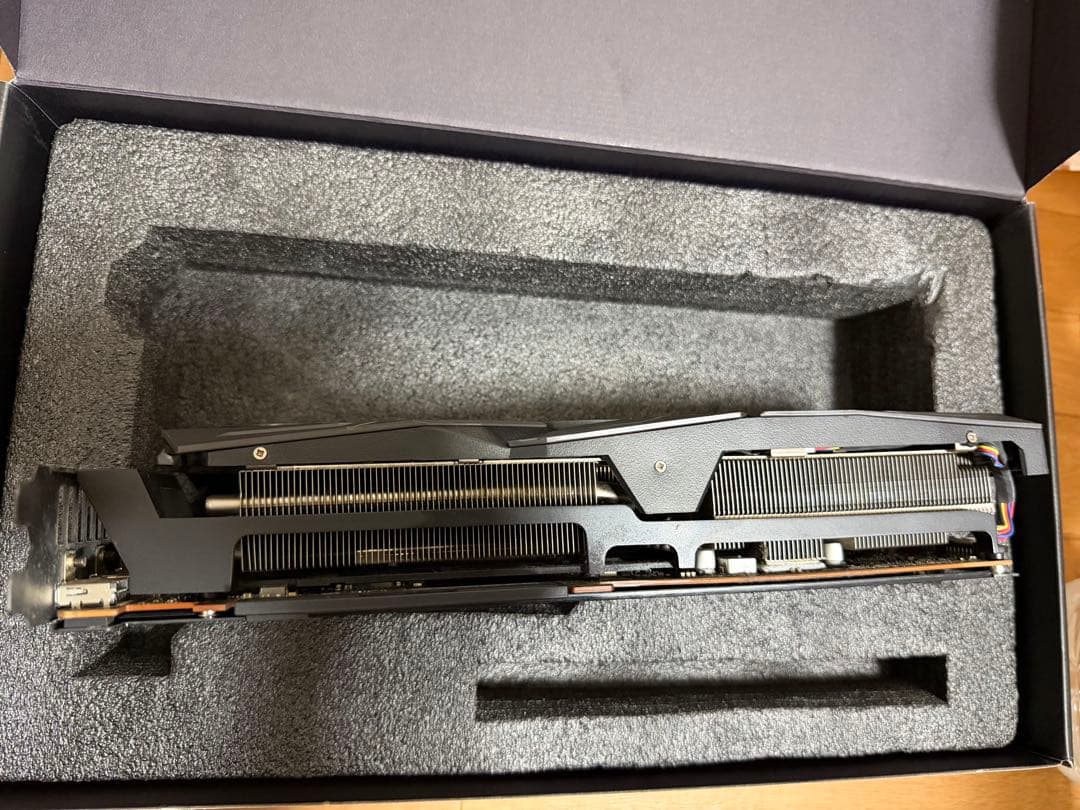 グラフィックボード・グラボ・ビデオカード ASUS ROG STRIX Radeon RX 5700 XT