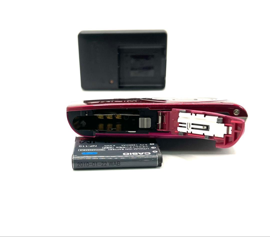 CASIO EXILIM コンパクトデジタルカメラ 赤