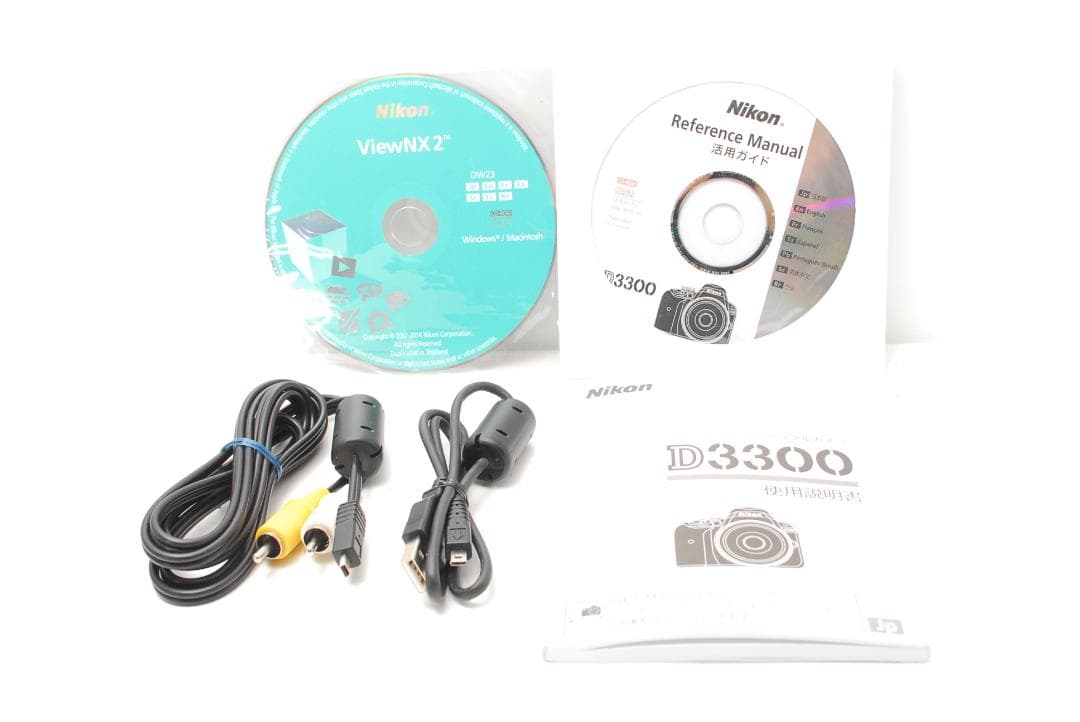付属品多数　使用感少なめ美品　Nikon D3300　スマホ転送　高画質モデル