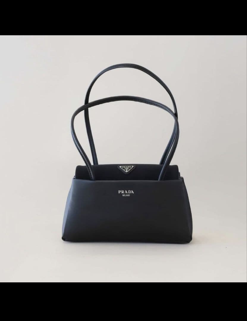 PRADA 本革ノベルティトートバッグ