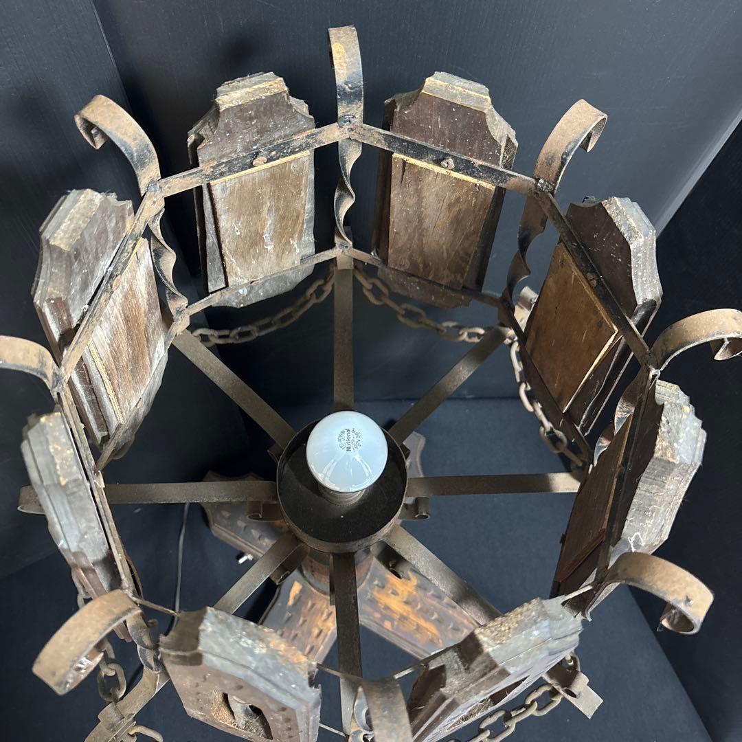 アンティーク木製&アイアンランプ 彫刻チェーン大