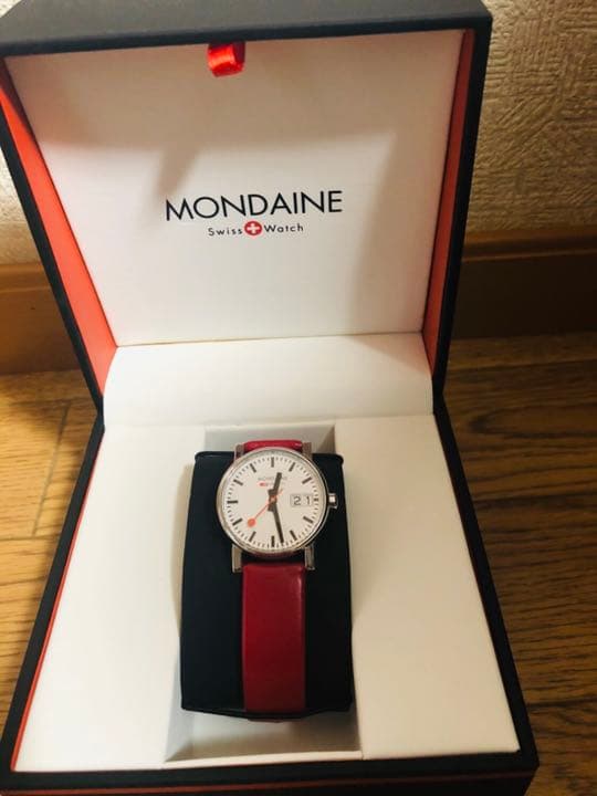 MONDAINE 時計