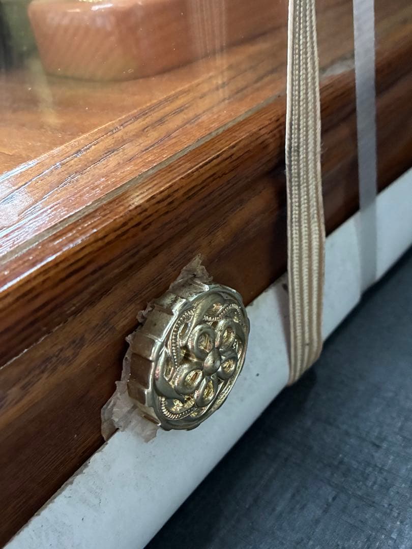 吉徳工房　御兜飾り　ケース付き　オルゴール付き