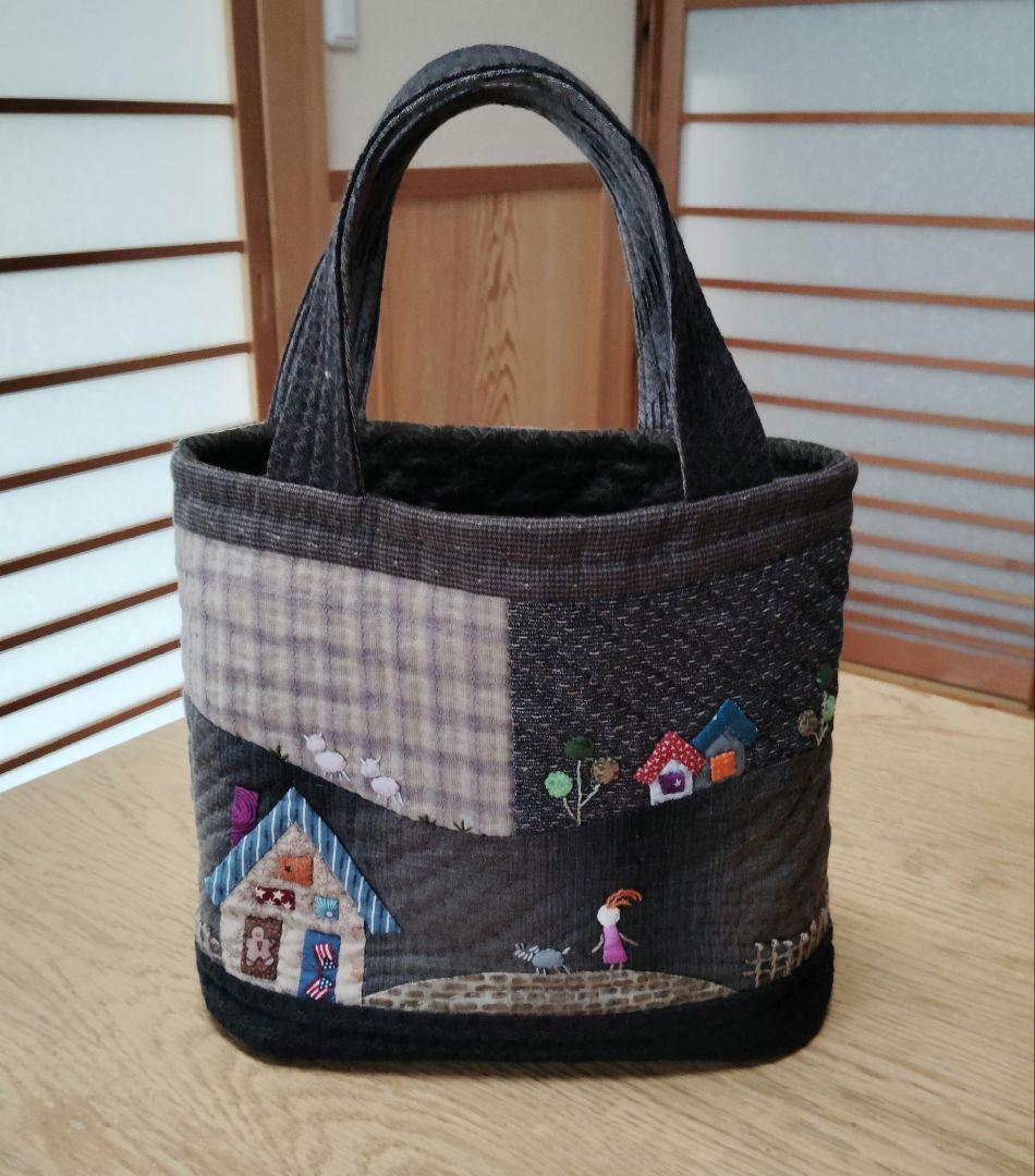 floowページです！ ハウスの手提げバッグ ハンドメイド お散歩