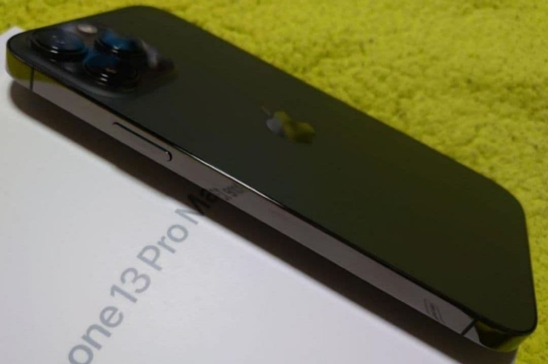 ★２０２４年７月～使用の美品★iPhone１３proMAXグラファイト１２８ＧＢ