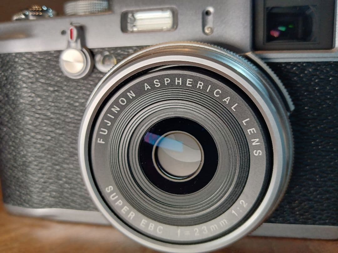 【純正本革カメラケースを含む5特典付き】FUJIFILM X100【返金保証付】
