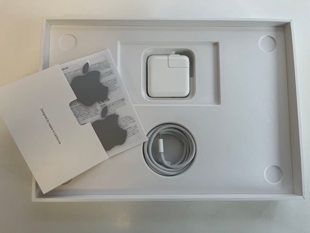 M1 MacBook Air 2020 8GB256GB 美品訳あり