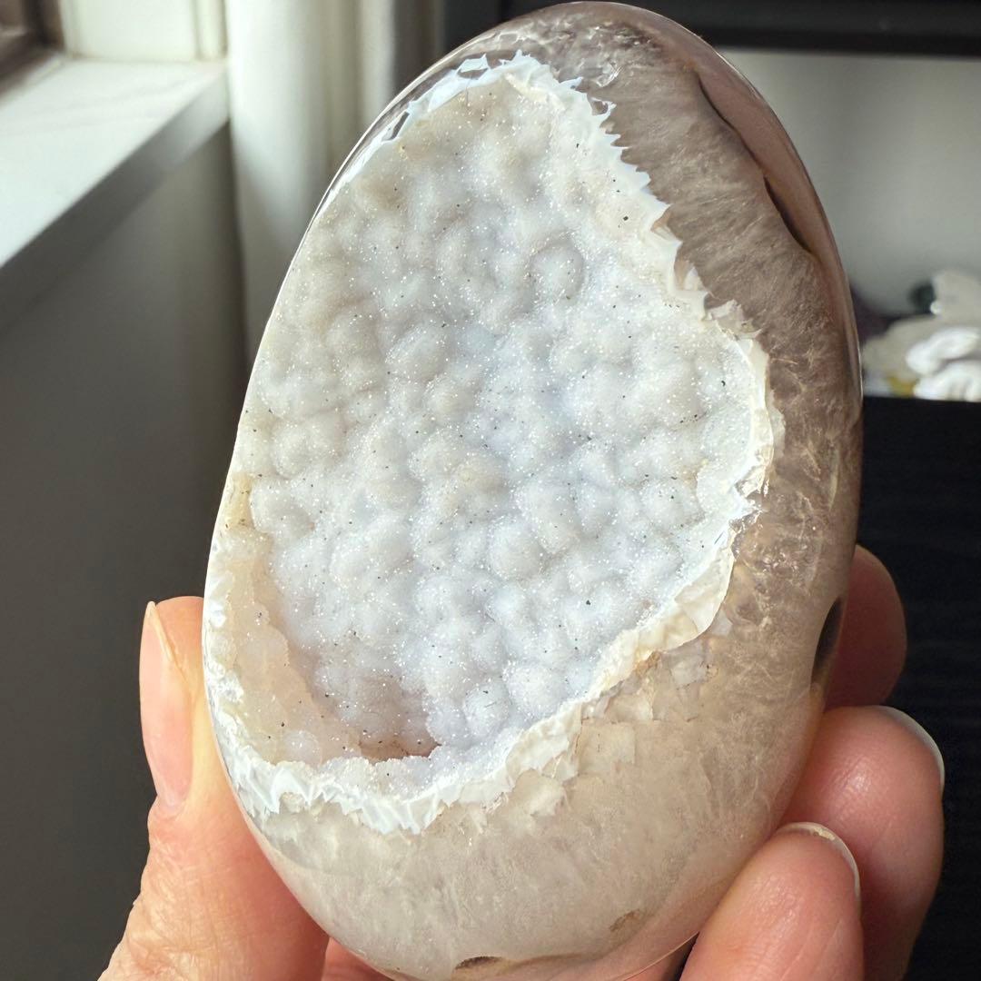 天然石シュガー瑪瑙の卵型　置物NO.020301