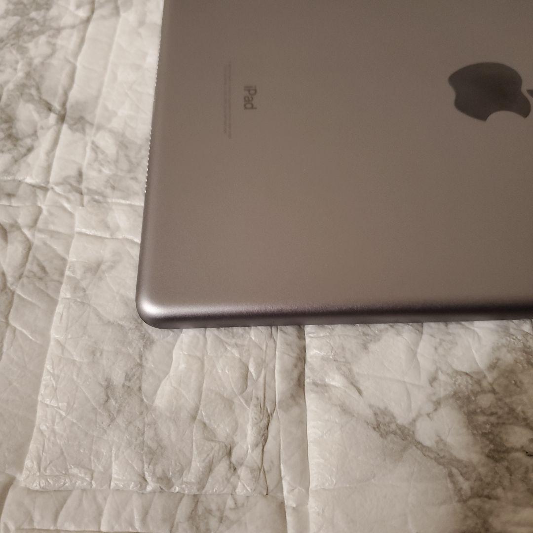 109 iPad 6世代 128GB Wi-Fi スペースグレイ