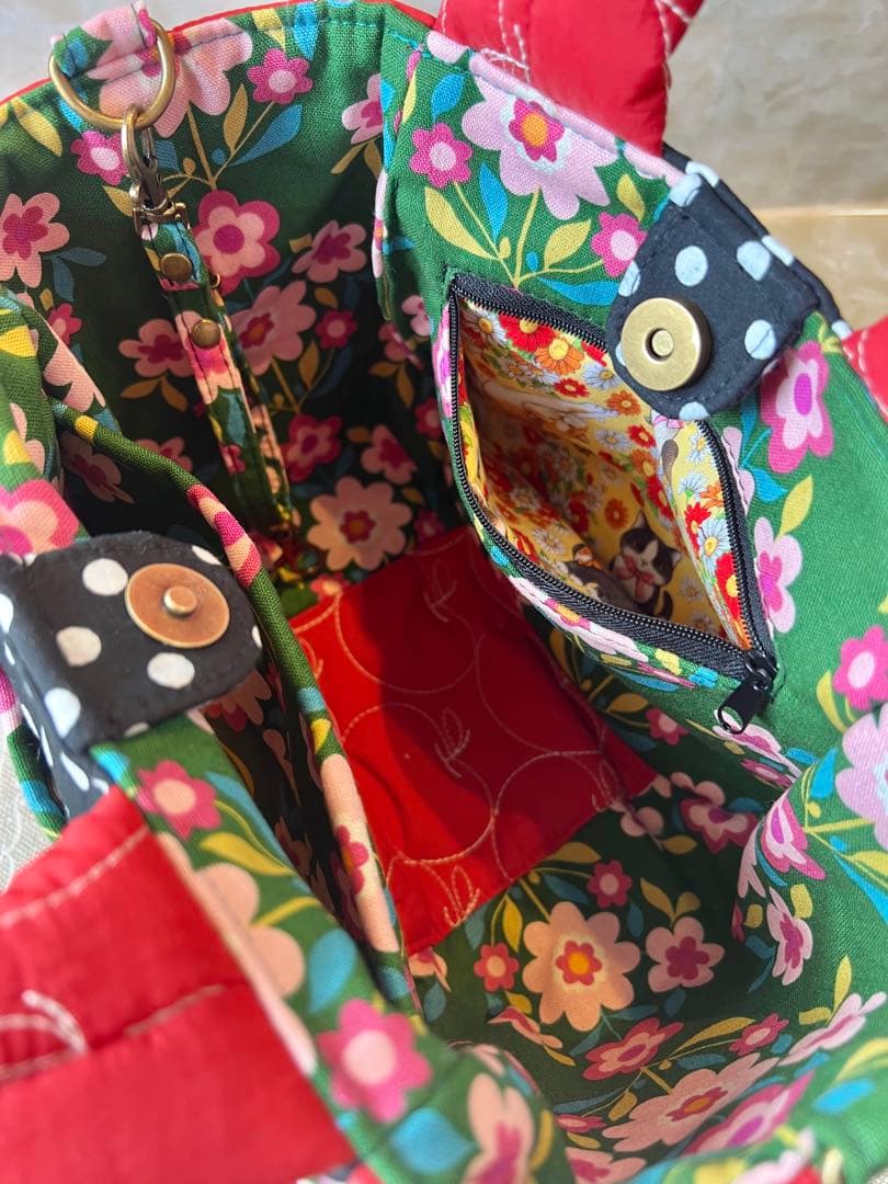 ゆ*ら様 コヤンイサムチョン　新柄　ぷっくりふわふわリンゴバッグ　ころりんバッグ