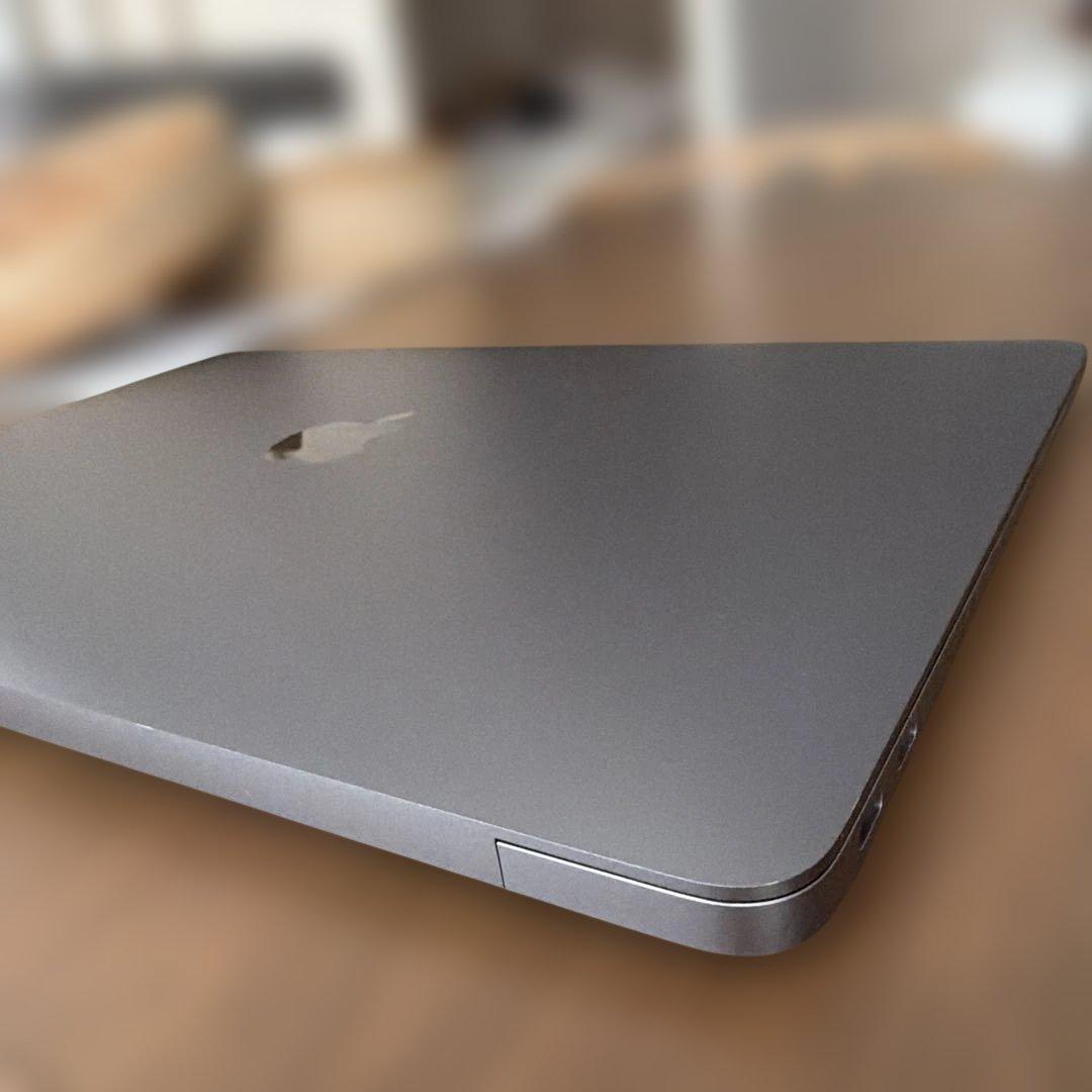 Apple MacBook Air M1 8GB 256GB バッテリー89%
