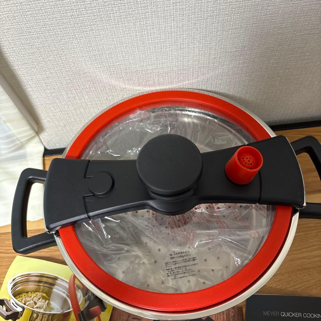 美品　MEYER クイッククッキング圧力鍋　４.０ℓ レシピ付き