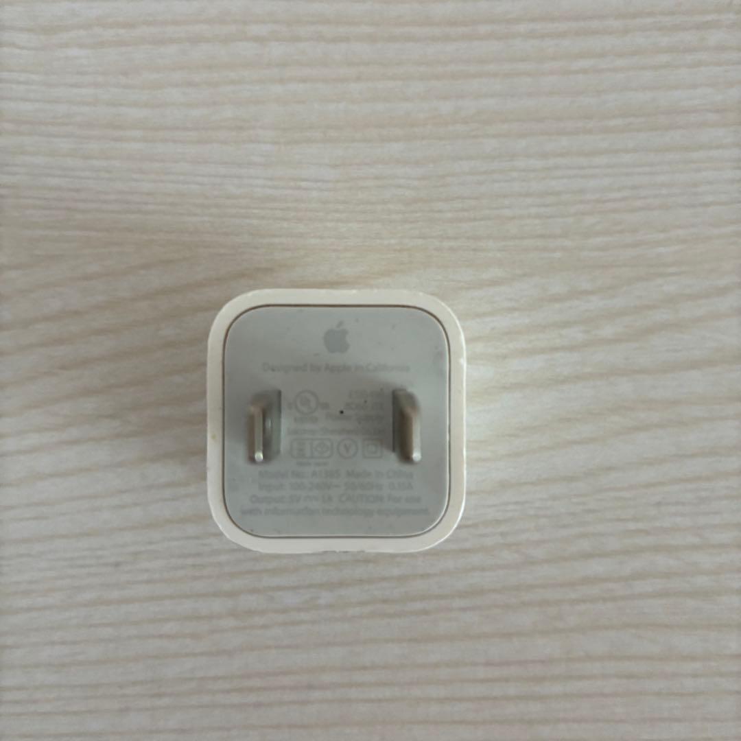 iPhone8 シルバー 64GB SIMフリー 箱 イヤホン 充電器