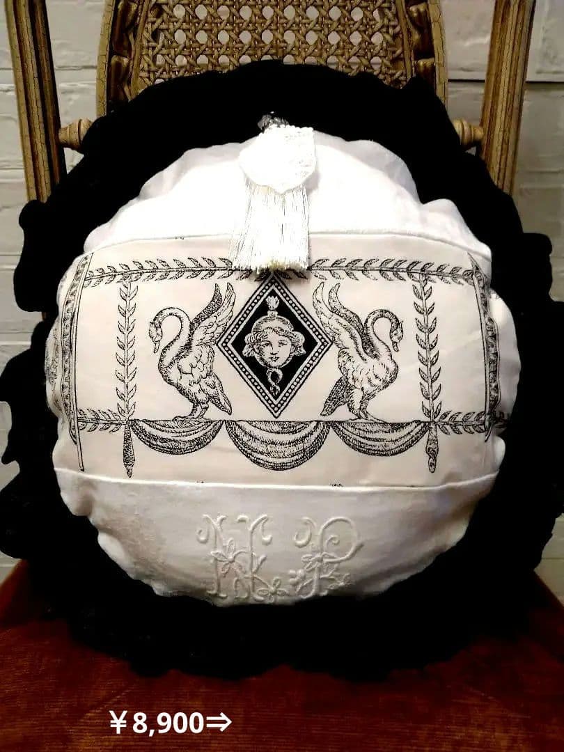 ※〜12/19価格※フランスアンティーク　ロゴ刺繍　トワルドジュイ　クッション