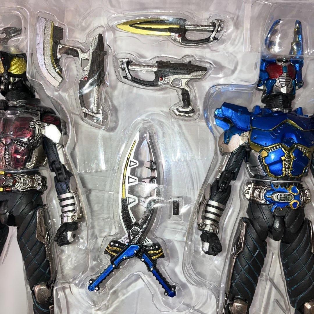 バンダイ　S. I. C Vol. 53 ダークカブト & ガタック 開封品