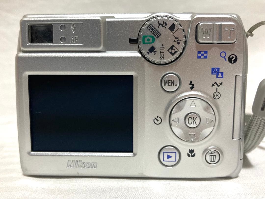 Nikon COOLPIX 7600 コンパクトデジタルカメラ