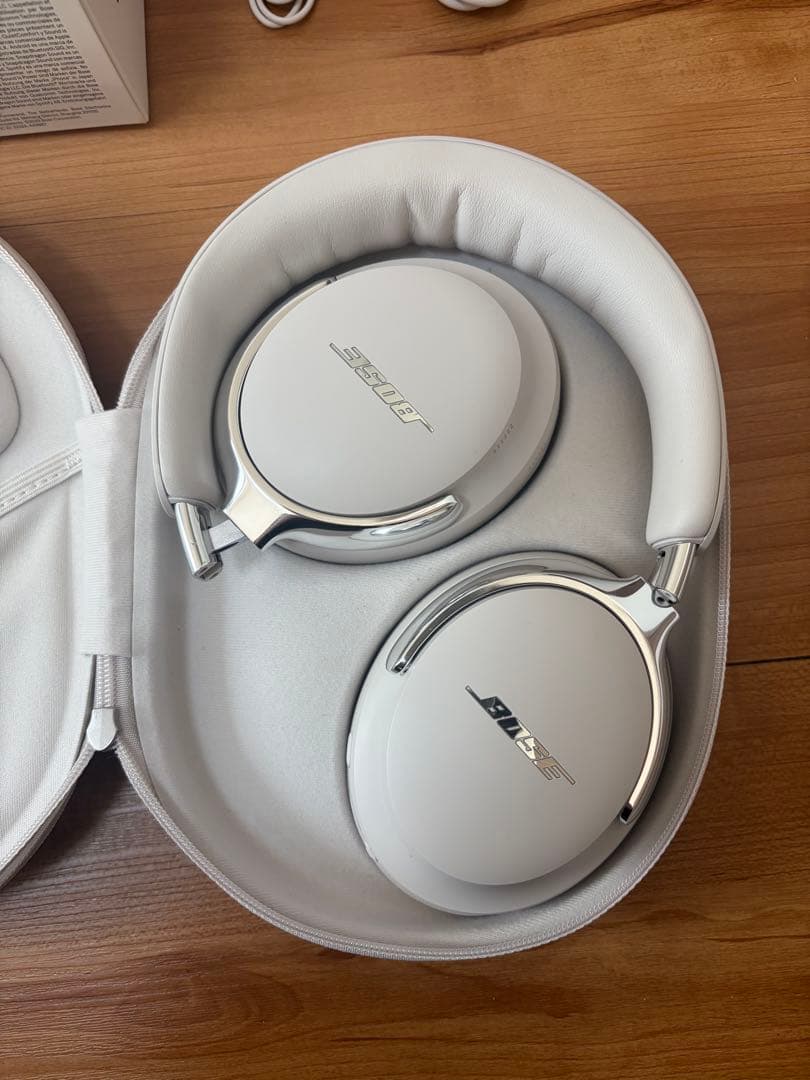 Bose QuietComfort Ultra 2nd Gen ホワイト