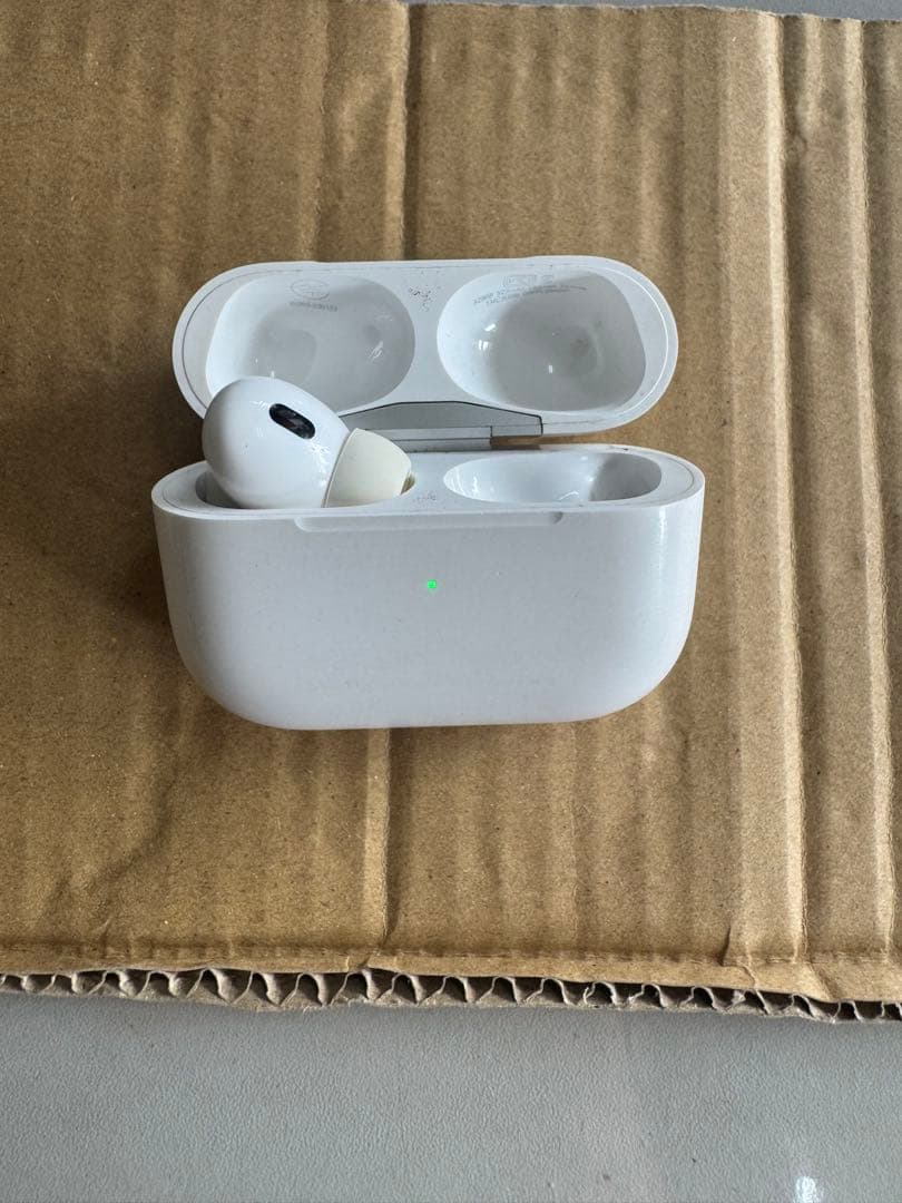 AirPods Pro 第2世代 本体＋イヤホン