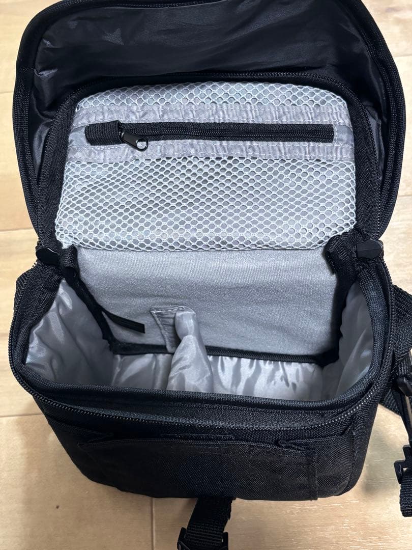 α6000ボディ•レンズ(単焦点レンズ、カメラケース付き)