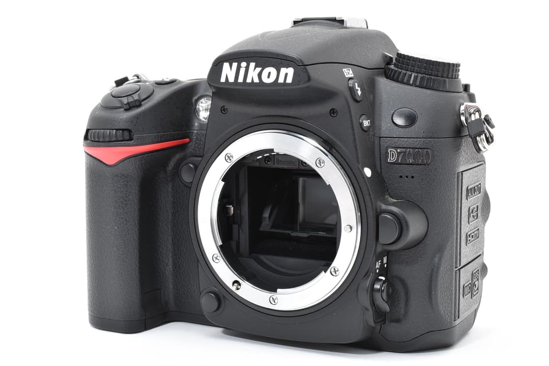 S数極々少 Nikon D7000 ボディ 2044