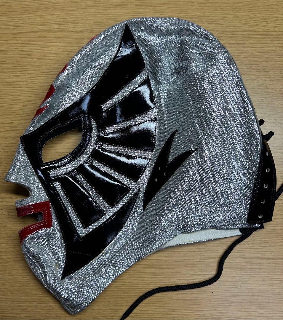 メ*デ様 ザ・コブラ プロレスマスク 2枚セット ラメ仕様 未使用含む レプリカ