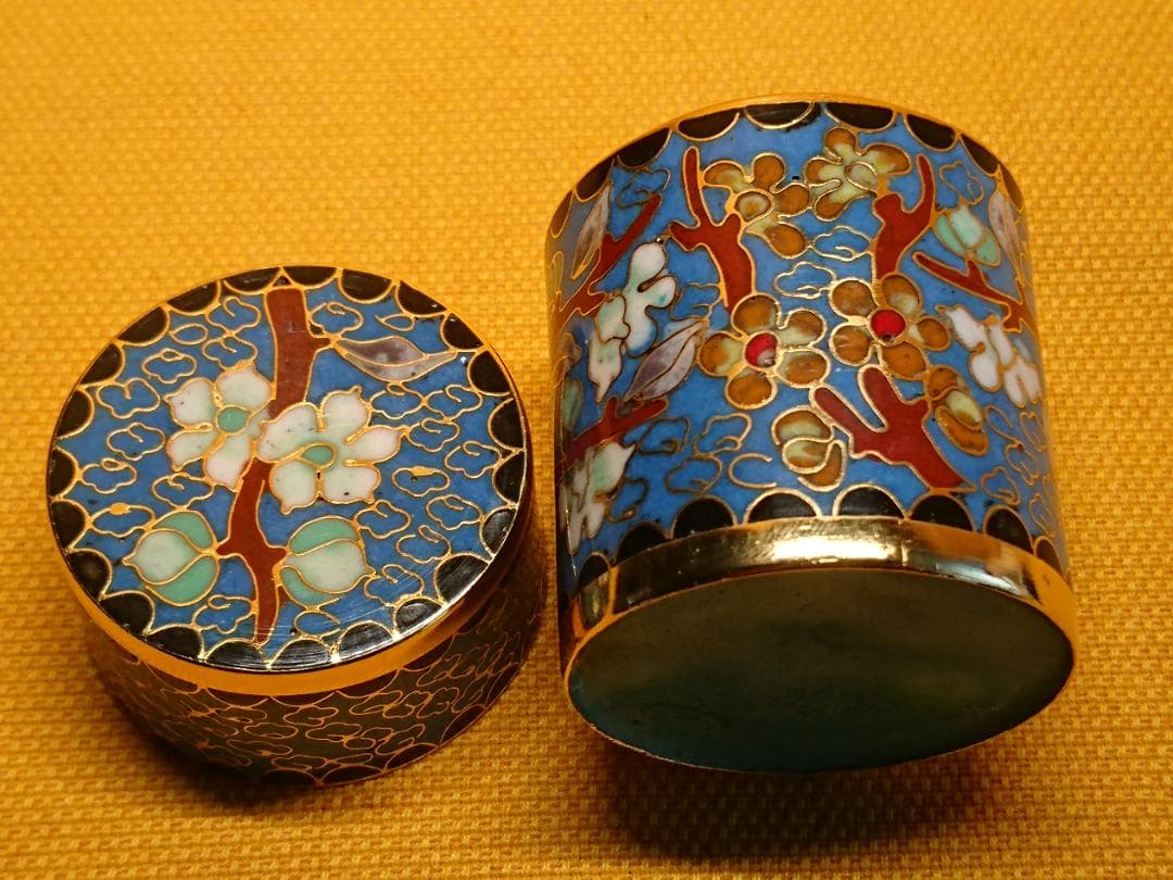 【美品】七宝　象嵌　小物入れ　香合　置物　インテリア　工芸品　美術品　A2973