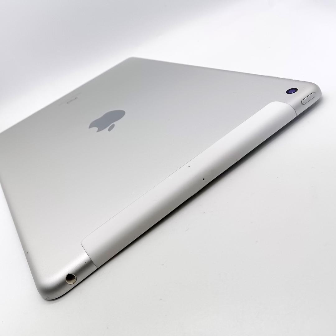 美品 使用2週間 iPad第7世代 32GB ケース付き バッテリー劣化ほぼなし